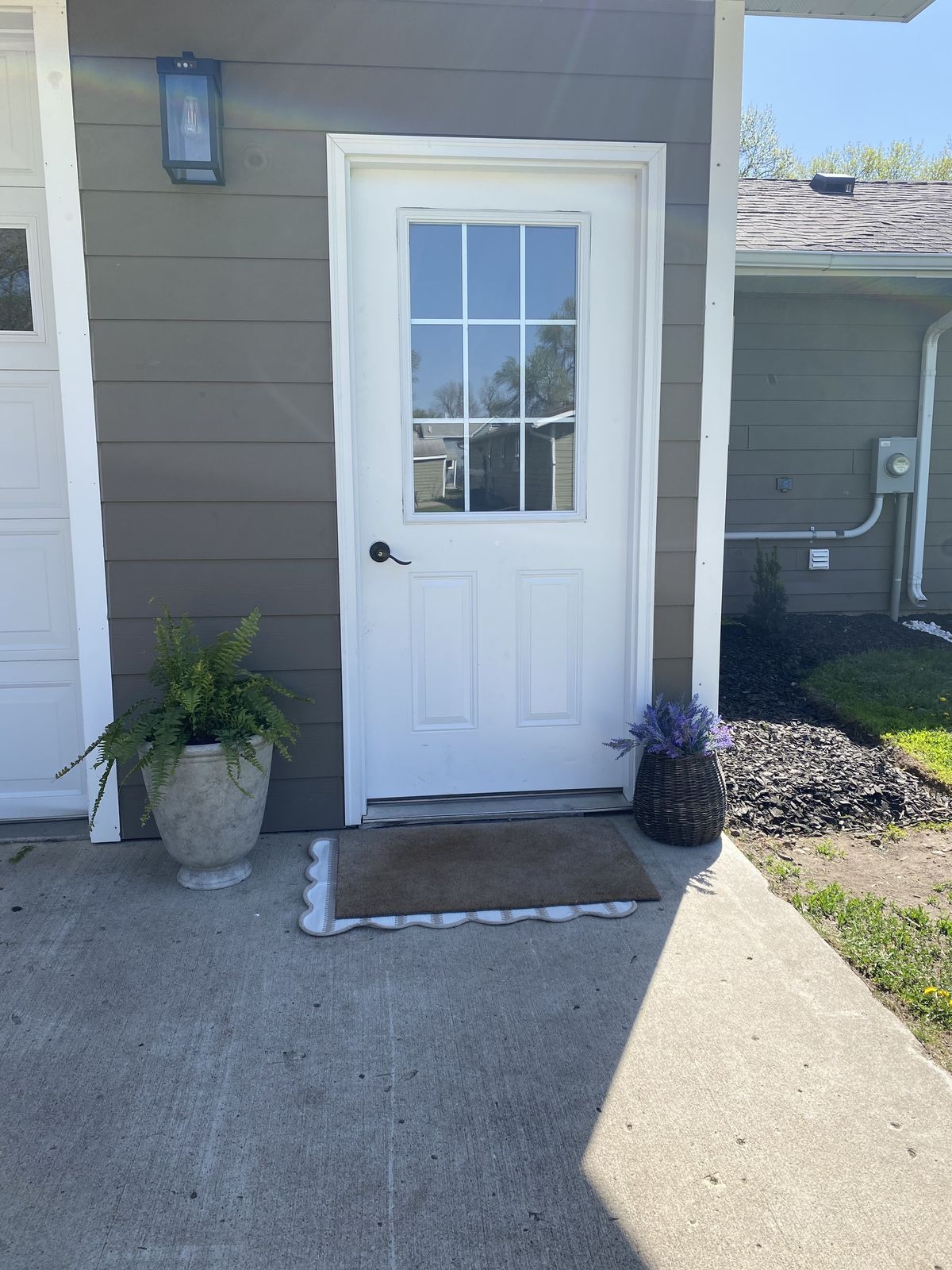 door 04