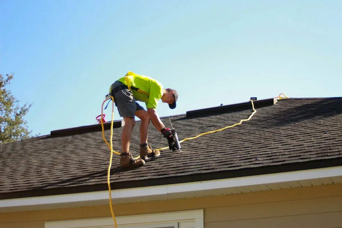 Asphalt-shingle roof installation